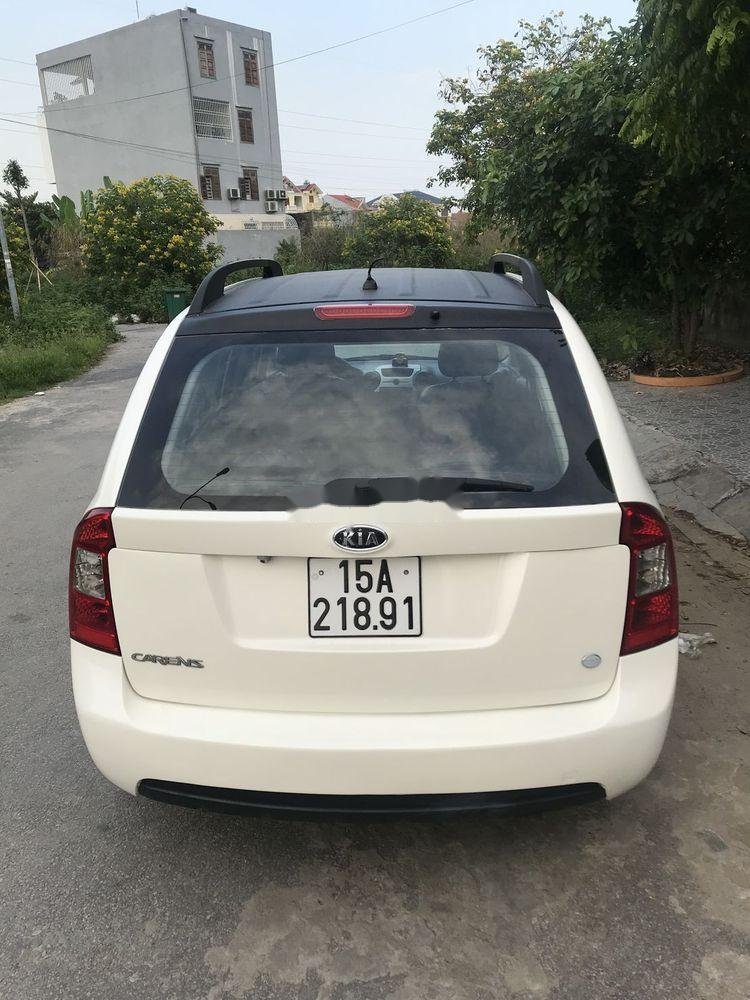 Kia Carens 2011 - Bán Kia Carens đời 2011, màu trắng xe gia đình