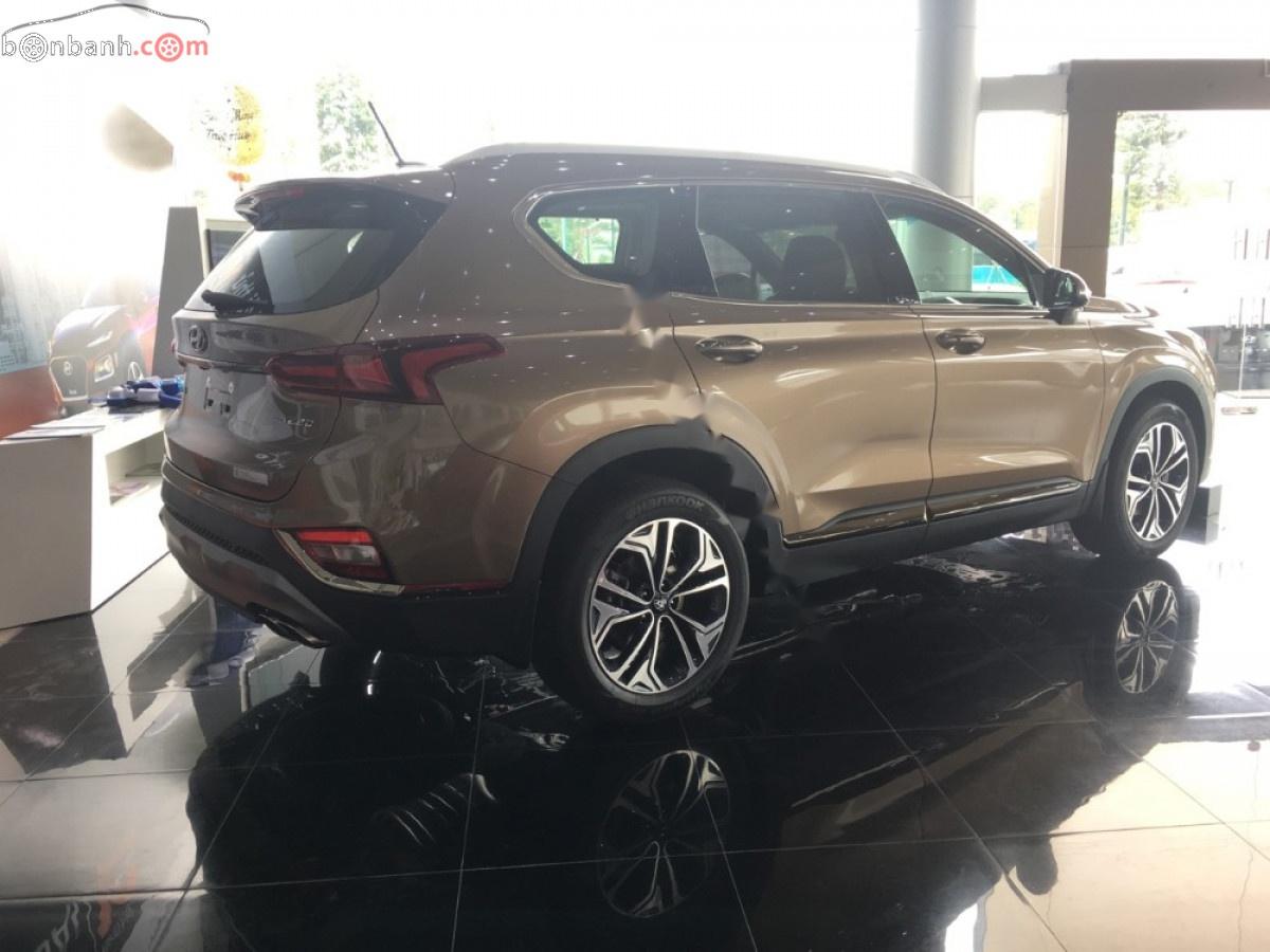 Hyundai Santa Fe 2.2L HTRAC 2019 - Bán ô tô Hyundai Santa Fe 2.2L HTRAC đời 2019, màu nâu