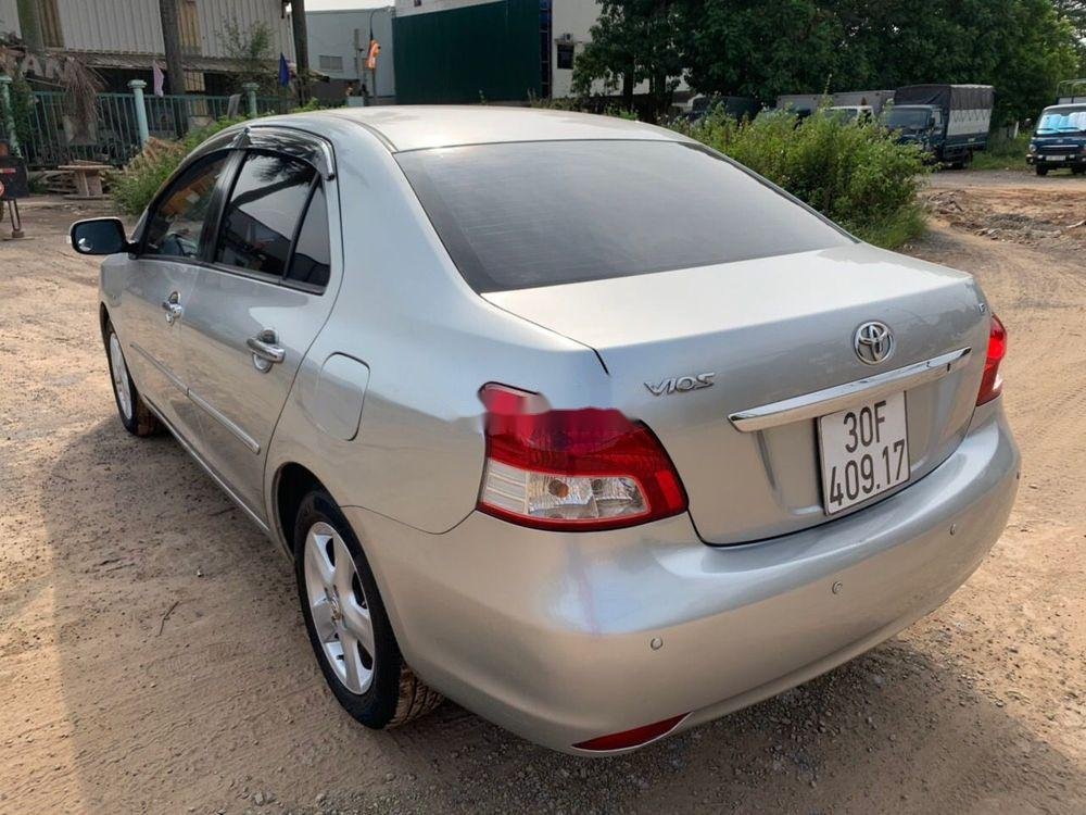 Toyota Vios 2008 - Cần bán lại xe Toyota Vios đời 2008, màu bạc, giá tốt