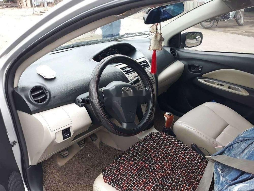 Toyota Vios 2009 - Bán ô tô Toyota Vios sản xuất năm 2009, màu bạc, giá chỉ 290 triệu