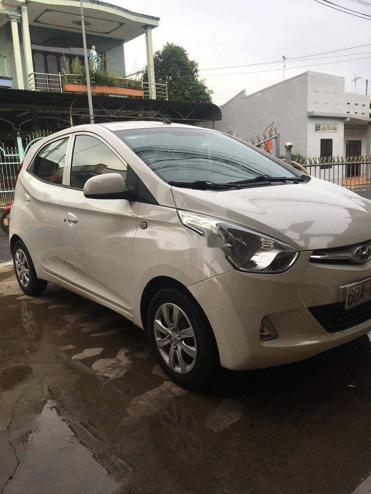 Hyundai Eon 2013 - Bán Hyundai Eon đời 2013, màu trắng, xe nhập xe gia đình, giá tốt