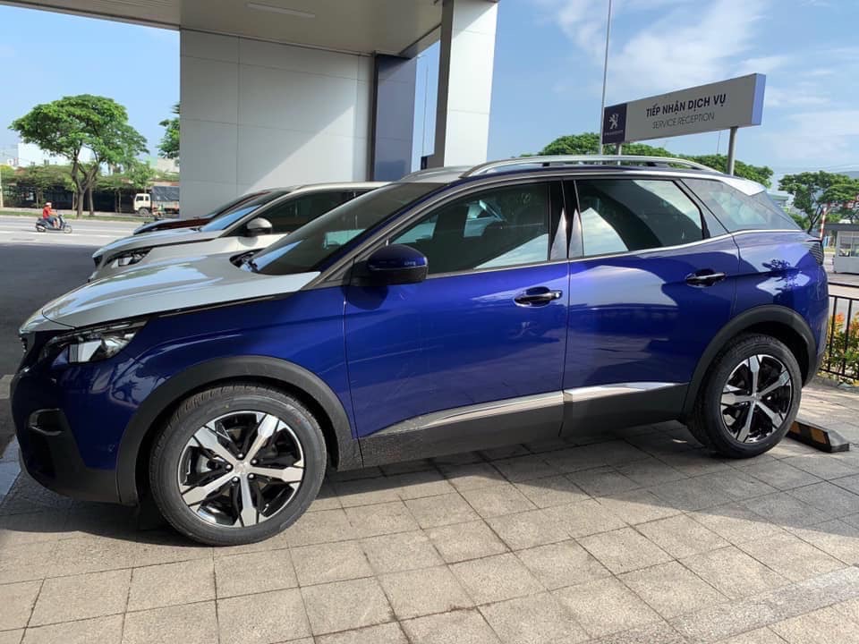 Peugeot 3008 2019 - Bán xe Peugeot 3008 màu xanh mới