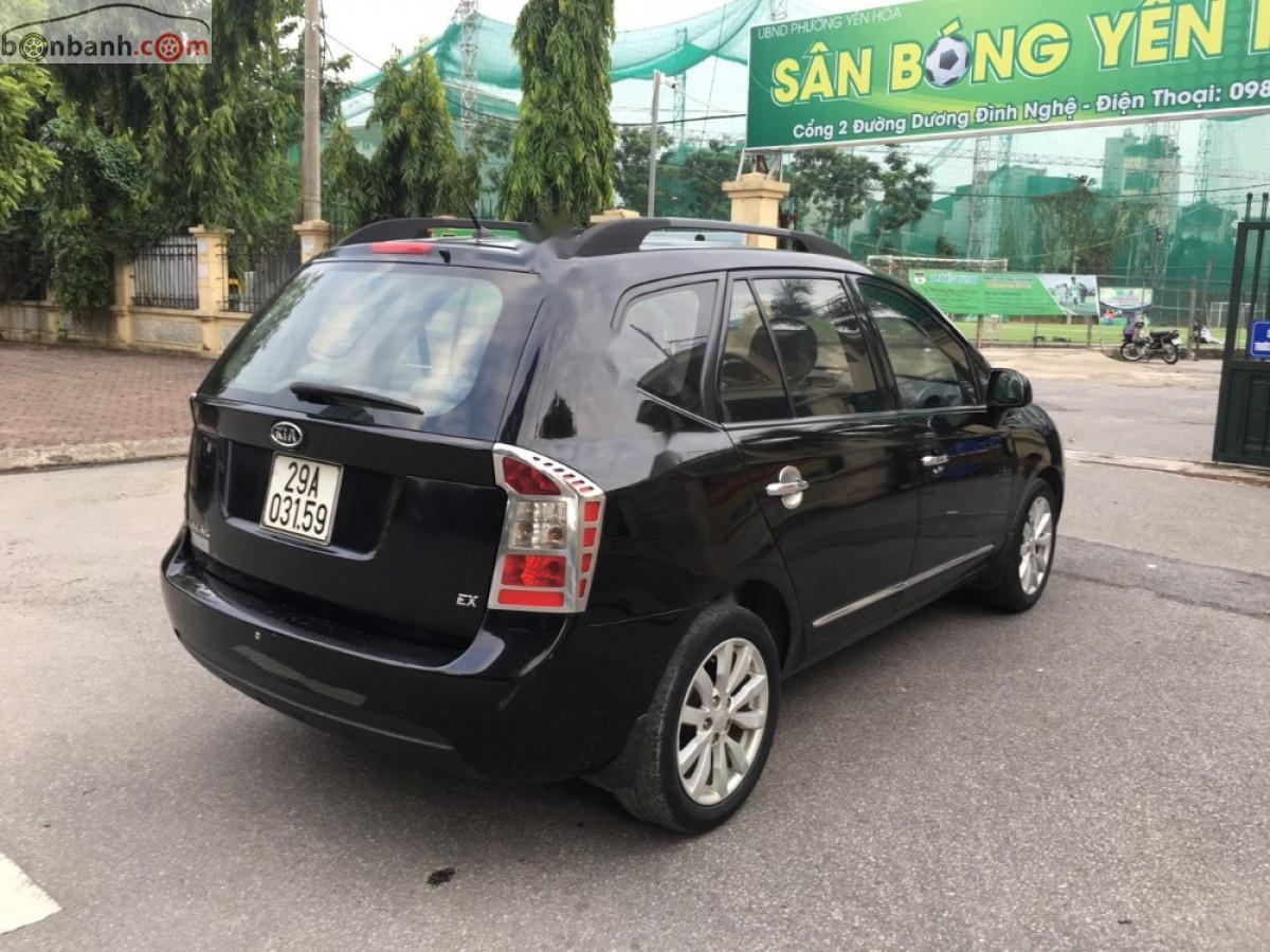 Kia Carens 2011 - Bán Kia Carens 2.0MT năm sản xuất 2011, màu đen, số sàn 