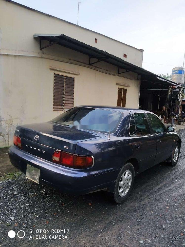 Toyota Camry 1996 - Bán xe Toyota Camry sản xuất năm 1996, xe nhập, giá tốt