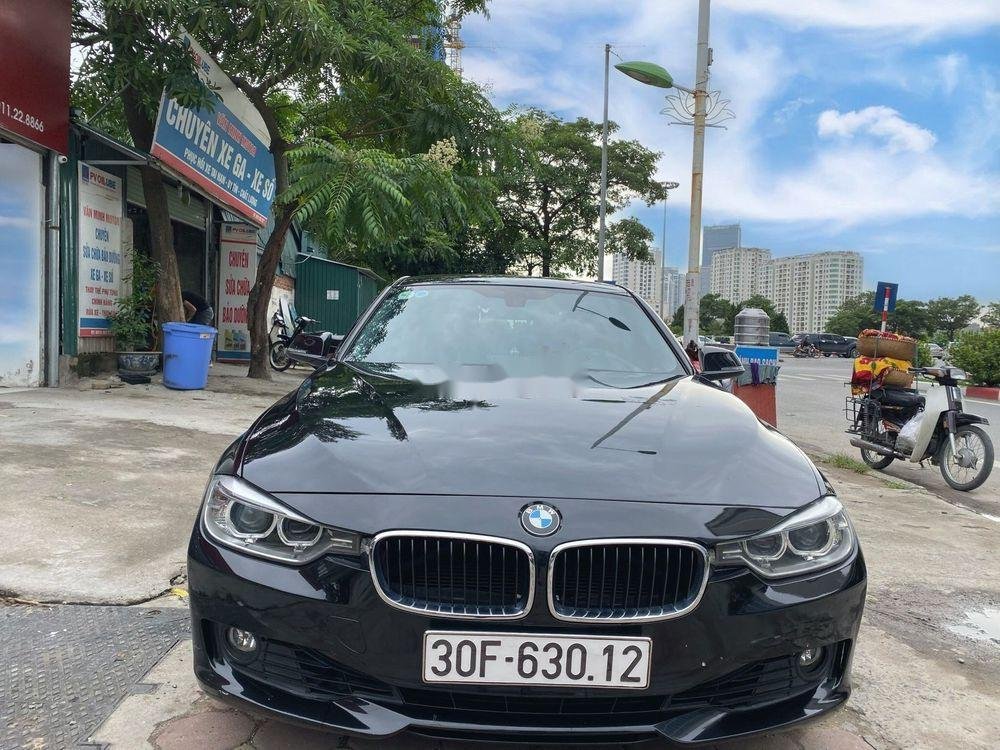 BMW 3 Series 2014 - Bán xe BMW 3 Series 320i đời 2014, màu đen