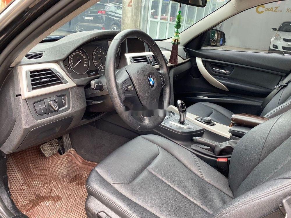 BMW 3 Series 2014 - Bán xe BMW 3 Series 320i đời 2014, màu đen