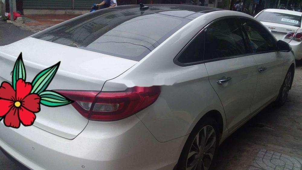 Hyundai Sonata 2016 - Bán Hyundai Sonata sản xuất năm 2016, màu bạc, nhập Hàn, giá tốt