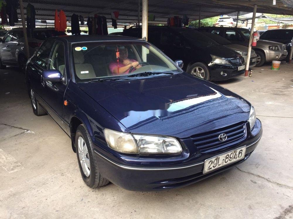 Toyota Camry 1999 - Cần bán lại xe Toyota Camry 1999, màu xanh lam chính chủ