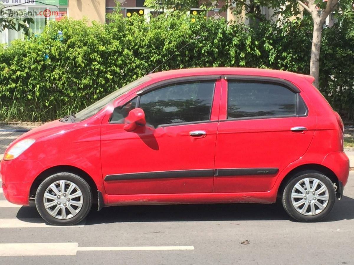 Chevrolet Spark 2014 - Bán Chevrolet Spark sản xuất năm 2014, màu đỏ