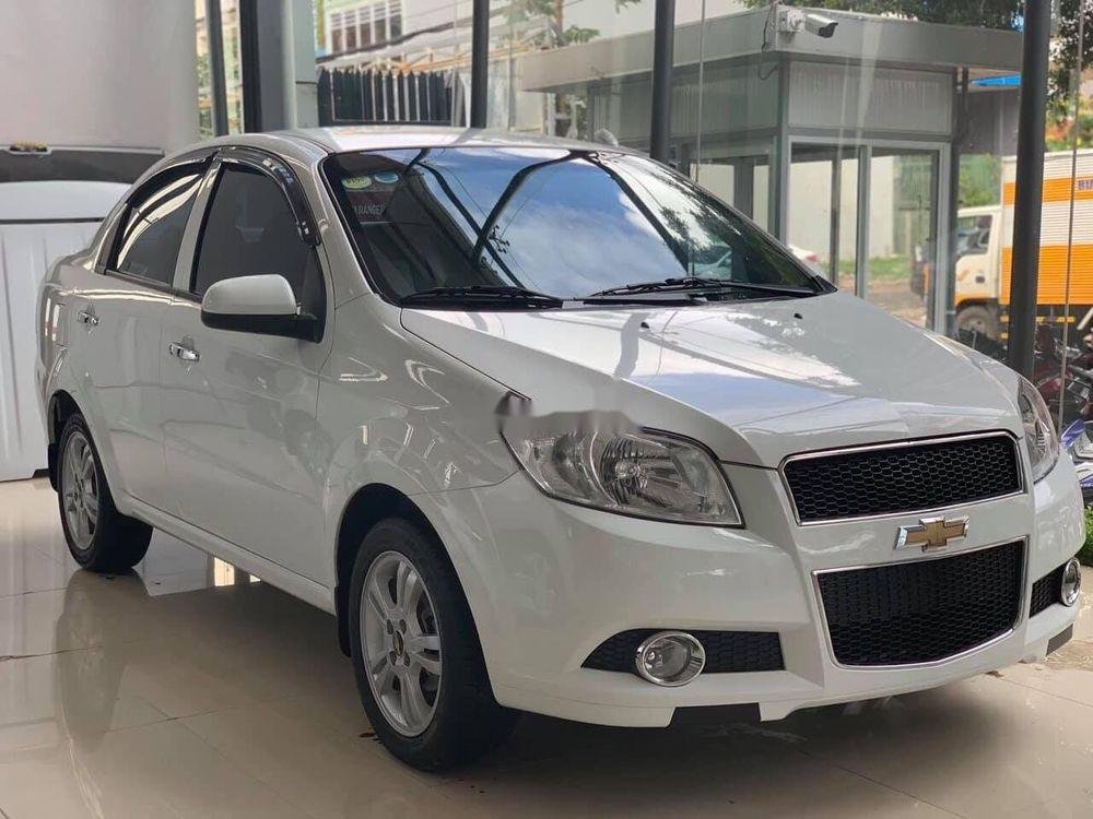 Chevrolet Aveo 2018 - Cần bán xe Chevrolet Aveo 2018, màu trắng, nhập khẩu nguyên chiếc