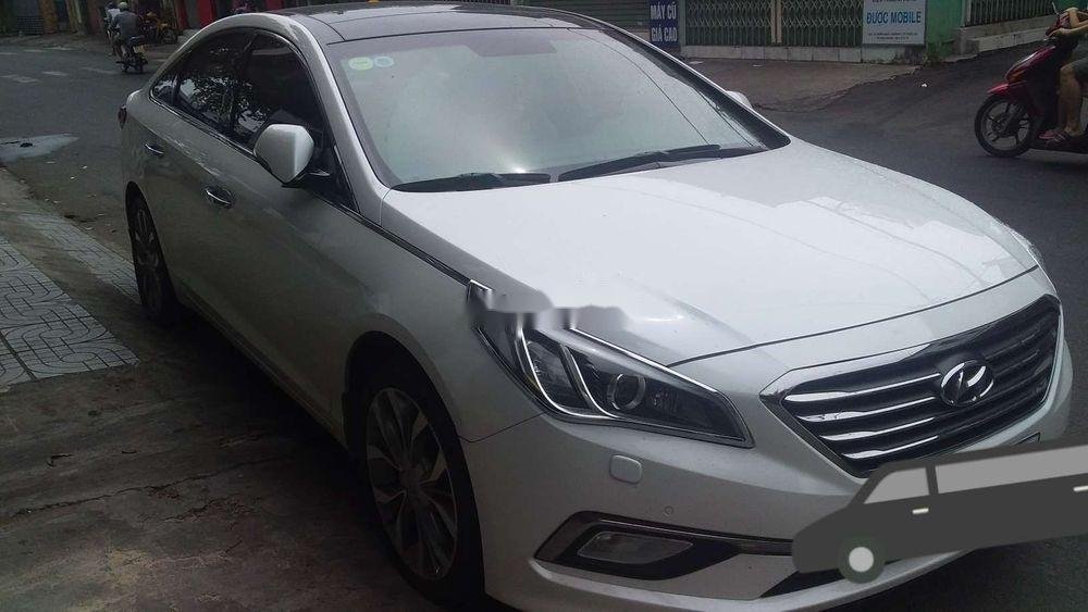 Hyundai Sonata 2016 - Bán Hyundai Sonata sản xuất năm 2016, màu bạc, nhập Hàn, giá tốt