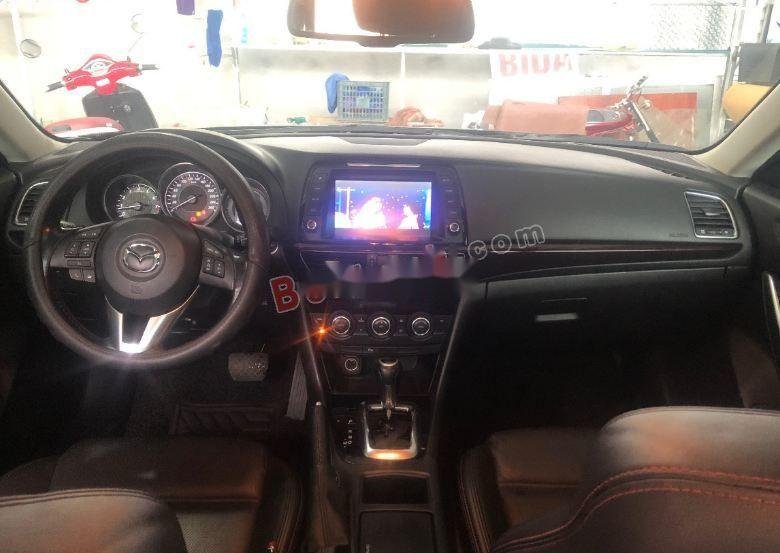 Mazda 6 2015 - Bán ô tô Mazda 6 2.0 AT đời 2015, màu đen chính chủ