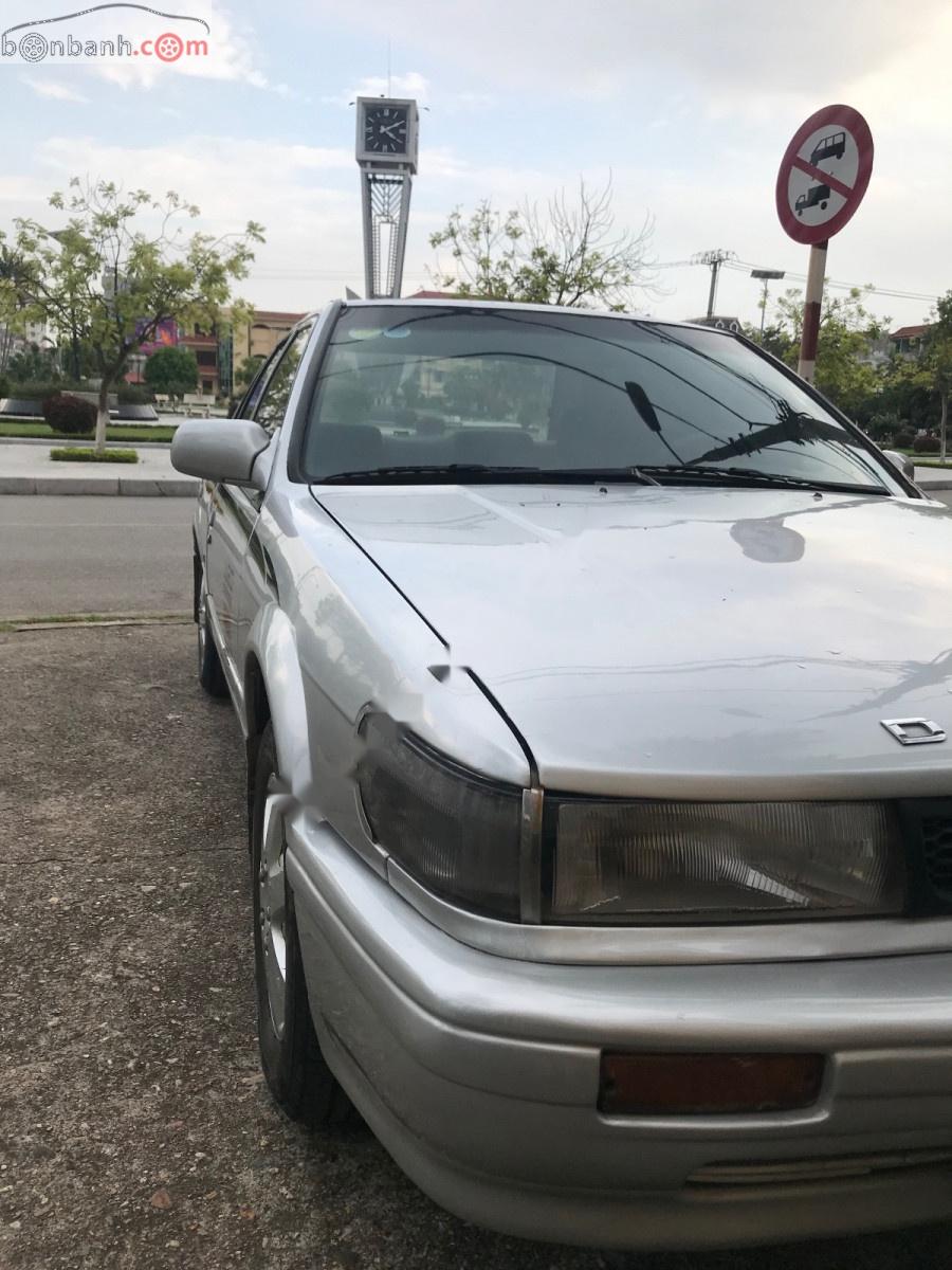 Nissan Bluebird 1992 - Bán Nissan Bluebird đời 1992, màu bạc, nhập khẩu chính chủ