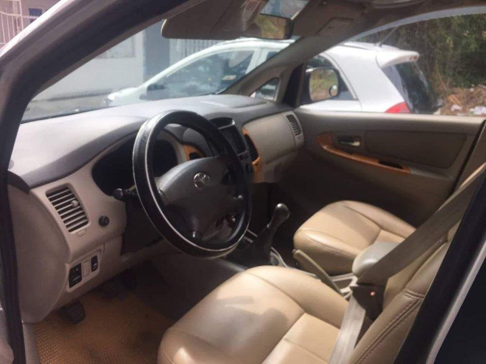 Toyota Innova 2009 - Cần bán xe chính chủ Toyota Innova đời 2009, xe nhập khẩu