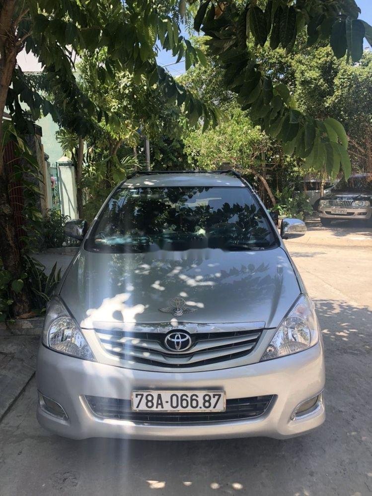 Toyota Innova 2008 - Cần bán xe Toyota Innova sản xuất năm 2008, màu bạc, xe nhập chính chủ