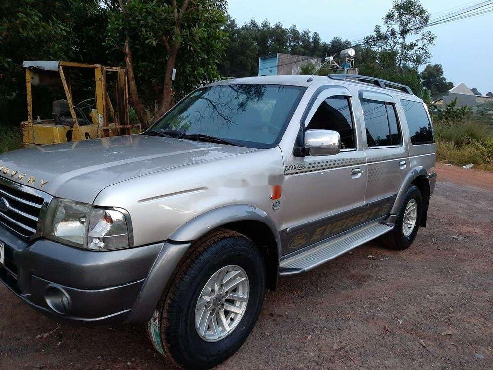 Ford Everest     2005 - Cần bán Ford Everest năm 2005, nhập khẩu 