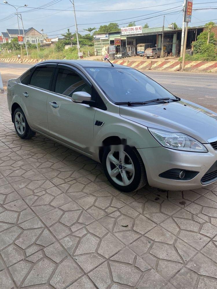 Ford Focus 2011 - Bán xe Ford Focus 2011, nội thất còn rất mới