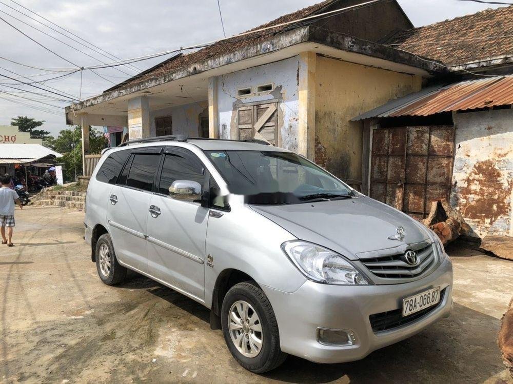 Toyota Innova 2008 - Cần bán xe Toyota Innova sản xuất năm 2008, màu bạc, xe nhập chính chủ