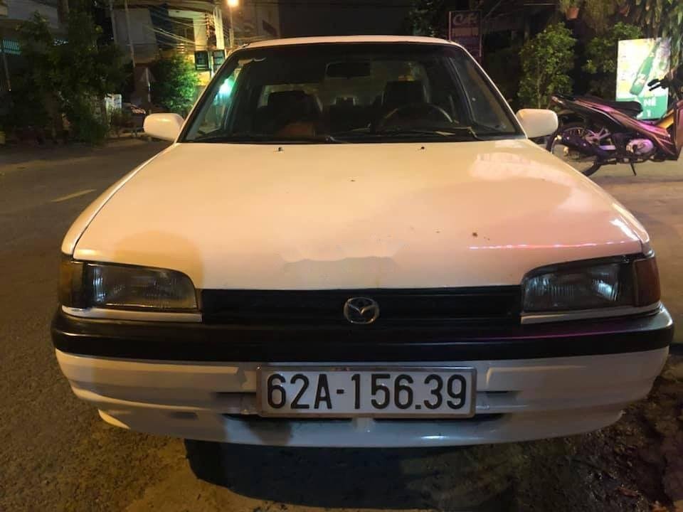 Mazda 323F 1998 - Bán Mazda 323F 1998, màu trắng, nhập khẩu nguyên chiếc, giá rẻ