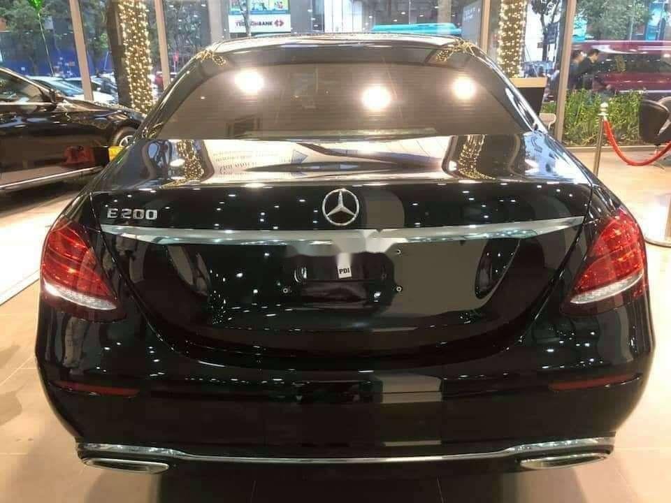 Mercedes-Benz E class 2018 - Bán xe Mercedes E200 2018, màu đen