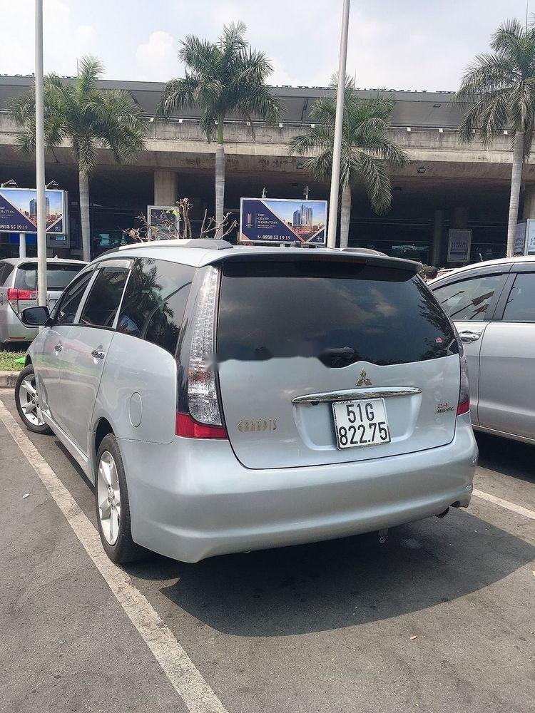 Mitsubishi Grandis 2009 - Bán Mitsubishi Grandis năm 2009, màu bạc, nhập khẩu nguyên chiếc chính hãng