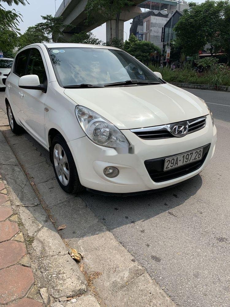 Hyundai i20 2011 - Cần bán xe Hyundai i20 đời 2011, màu trắng, nhập khẩu, giá tốt