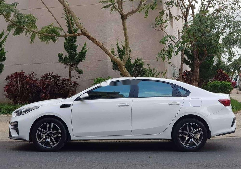 Kia Cerato 2019 - Cần bán xe Kia Cerato đời 2019, màu trắng như mới, giá 530tr