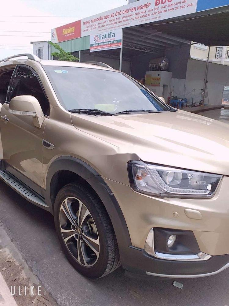 Chevrolet Captiva 2016 - Bán Chevrolet Captiva 2016 xe chính chủ, còn mới