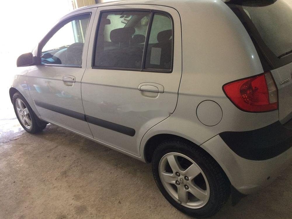 Hyundai Getz 2010 - Cần bán Hyundai Getz đời 2010, màu bạc, xe nhập số tự động, giá tốt