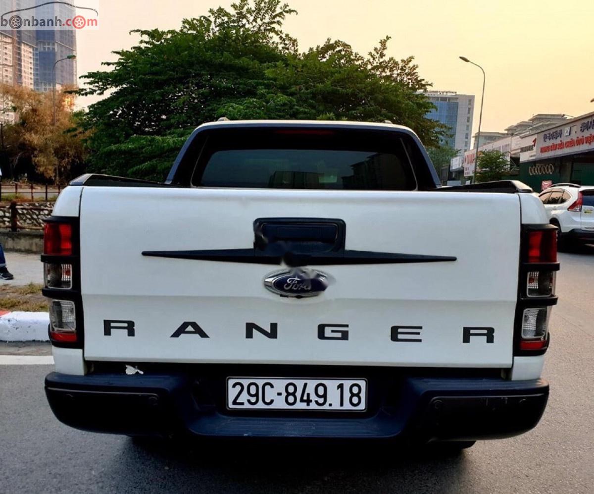 Ford Ranger 2017 - Cần bán xe Ford Ranger 2017, màu trắng, nhập khẩu nguyên chiếc