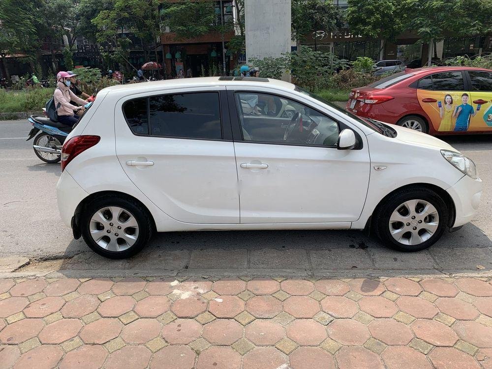 Hyundai i20 2011 - Cần bán xe Hyundai i20 đời 2011, màu trắng, nhập khẩu, giá tốt