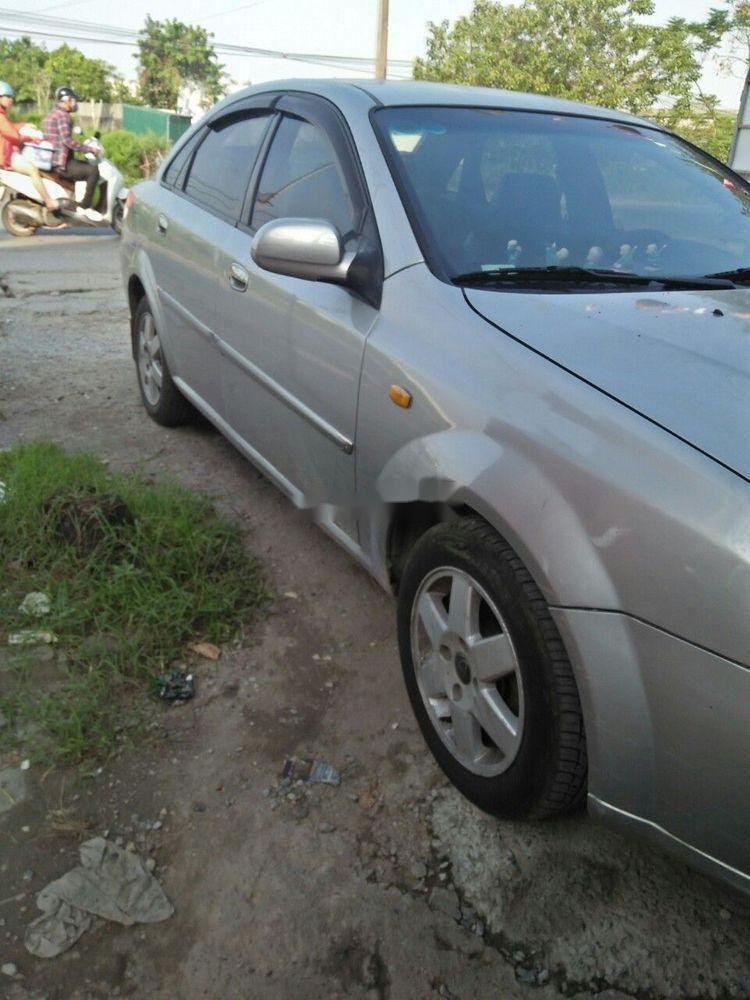 Daewoo Lacetti 2004 - Bán xe Daewoo Lacetti năm 2004, giá tốt