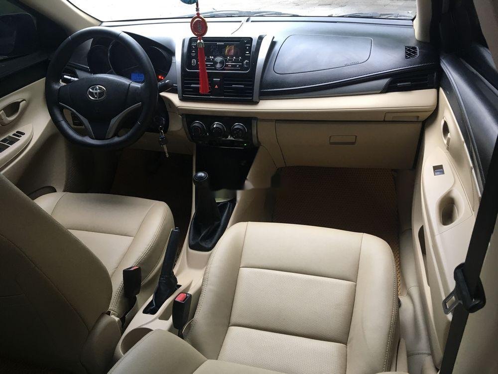 Toyota Vios 2015 - Cần bán Toyota Vios năm 2015, màu vàng, số sàn, giá cạnh tranh