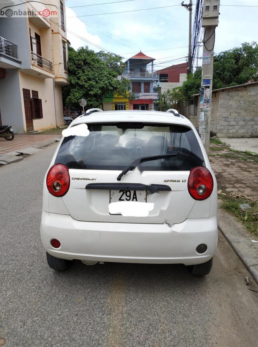 Chevrolet Spark 2011 - Cần bán xe Chevrolet Spark 2011, màu trắng còn mới