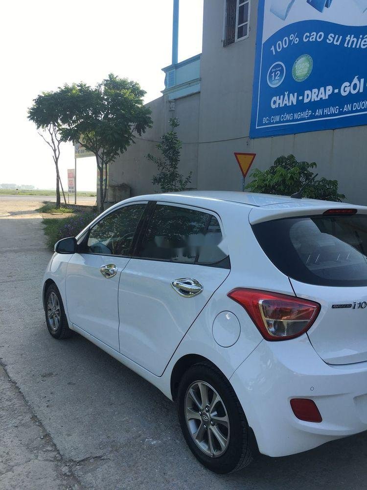 Hyundai Grand i10 2015 - Bán Hyundai Grand i10 sản xuất năm 2015, màu trắng, nhập khẩu nguyên chiếc như mới