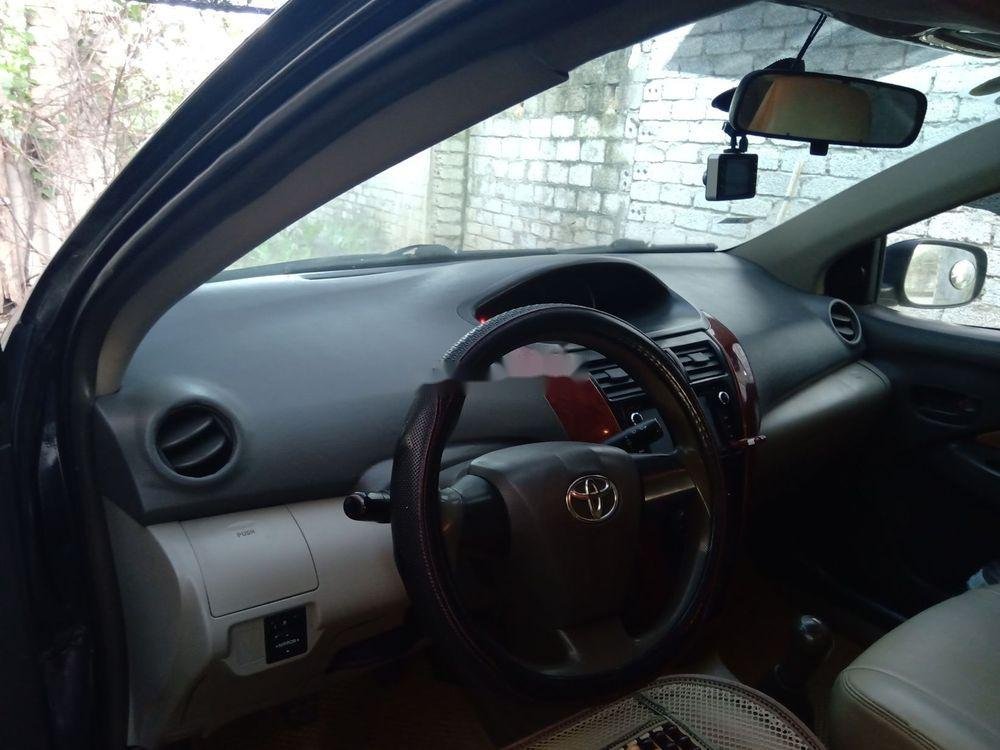 Toyota Vios 2011 - Cần bán xe Toyota Vios E năm 2011, màu đen chính chủ