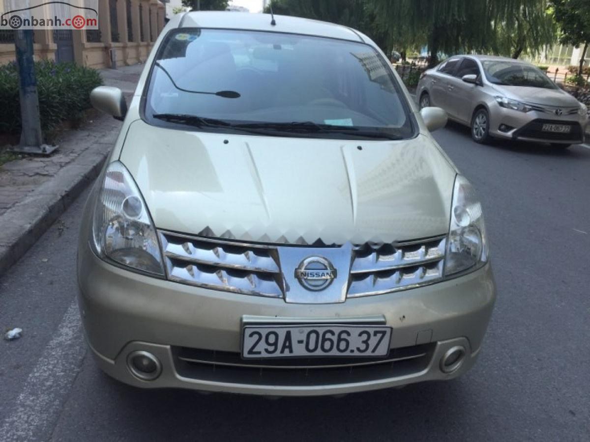 Nissan Grand livina 2011 - Cần bán xe Nissan Grand livina đời 2011, màu vàng chính chủ, giá chỉ 350 triệu