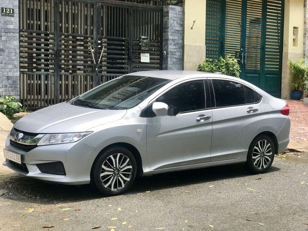 Honda City 2017 - Bán Honda City năm sản xuất 2017, màu bạc số sàn