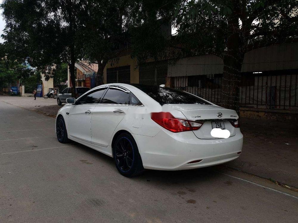 Hyundai Sonata 2011 - Cần bán xe Hyundai Sonata sản xuất năm 2011, giá cạnh tranh, còn nguyên bản