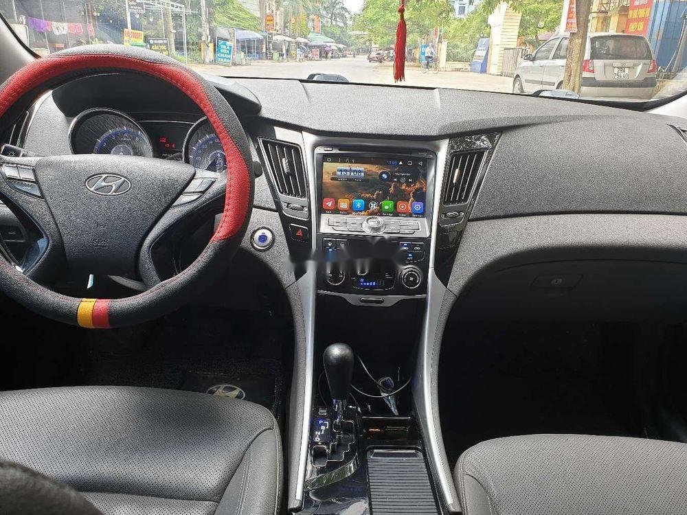 Hyundai Sonata 2011 - Cần bán xe Hyundai Sonata sản xuất năm 2011, giá cạnh tranh, còn nguyên bản