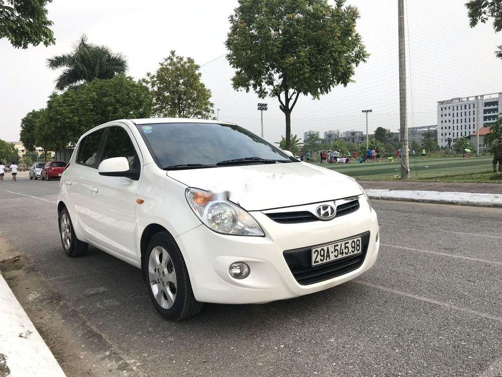 Hyundai i20 2012 - Bán Hyundai i20 đời 2012, màu trắng, nhập khẩu như mới