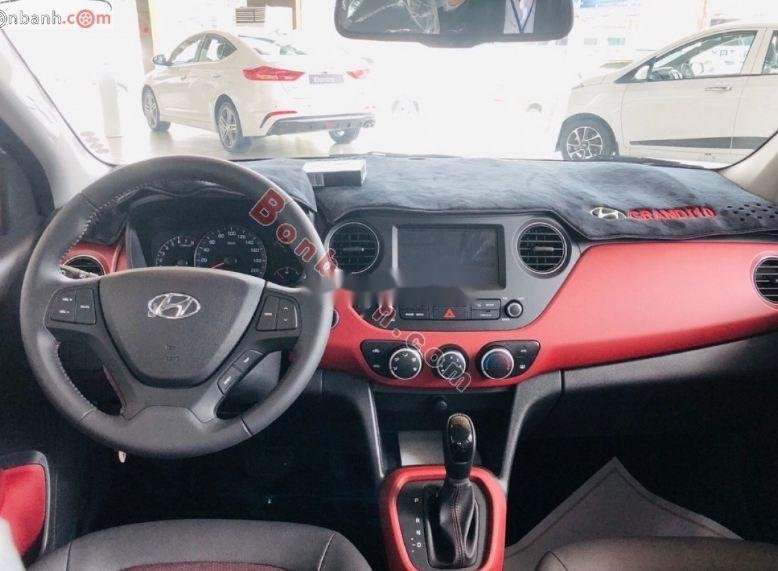 Hyundai Grand i10  1.2 AT 2019 - Cần bán Hyundai Grand i10 năm 2019, màu trắng, nội thất đẹp