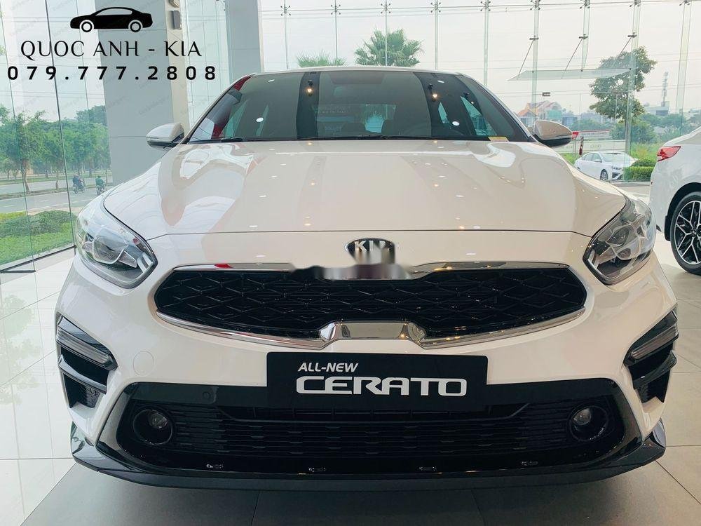 Kia Cerato 2019 - Cần bán Kia Cerato đời 2019, màu trắng nội thất đẹp