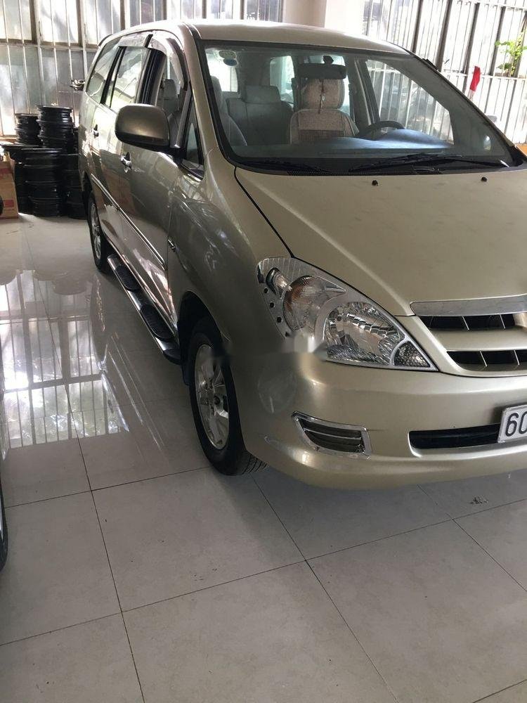 Toyota Innova   2007 - Bán Toyota Innova sản xuất năm 2007, giá cả hợp lý, xe còn mới