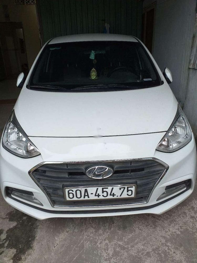 Hyundai Grand i10 2018 - Bán Hyundai Grand i10 năm sản xuất 2018, màu trắng, xe nhập khẩu chính hãng