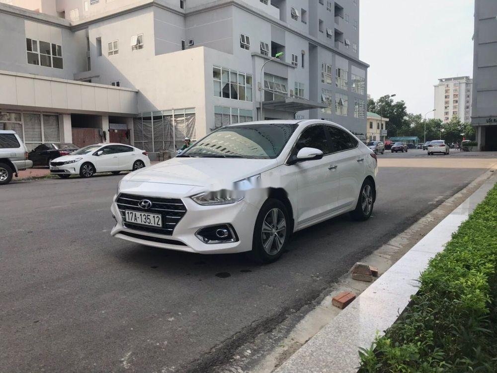 Hyundai Accent   AT 2019 - Cần bán xe Hyundai Accent AT năm 2019, màu trắng như mới