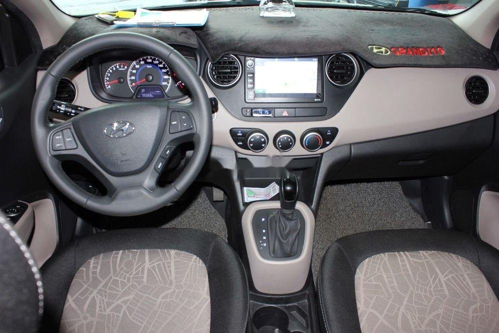 Hyundai Grand i10 2017 - Bán Hyundai Grand i10 đời 2017, màu trắng còn nguyên bản