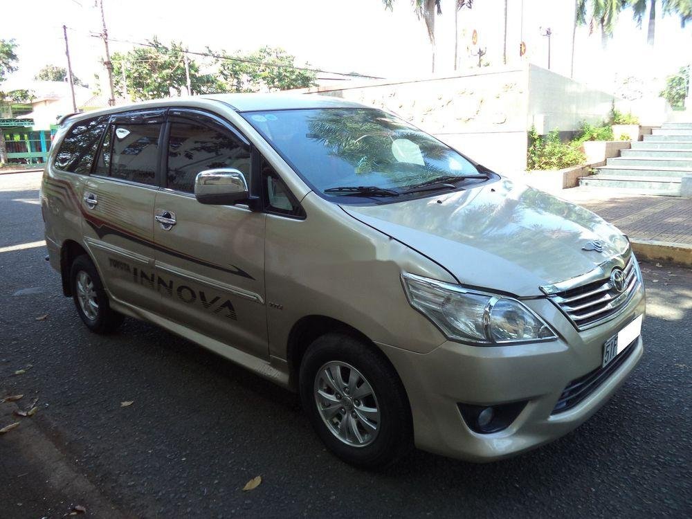 Toyota Innova 2008 - Cần bán Toyota Innova 2.0E sx 2008, giá tốt