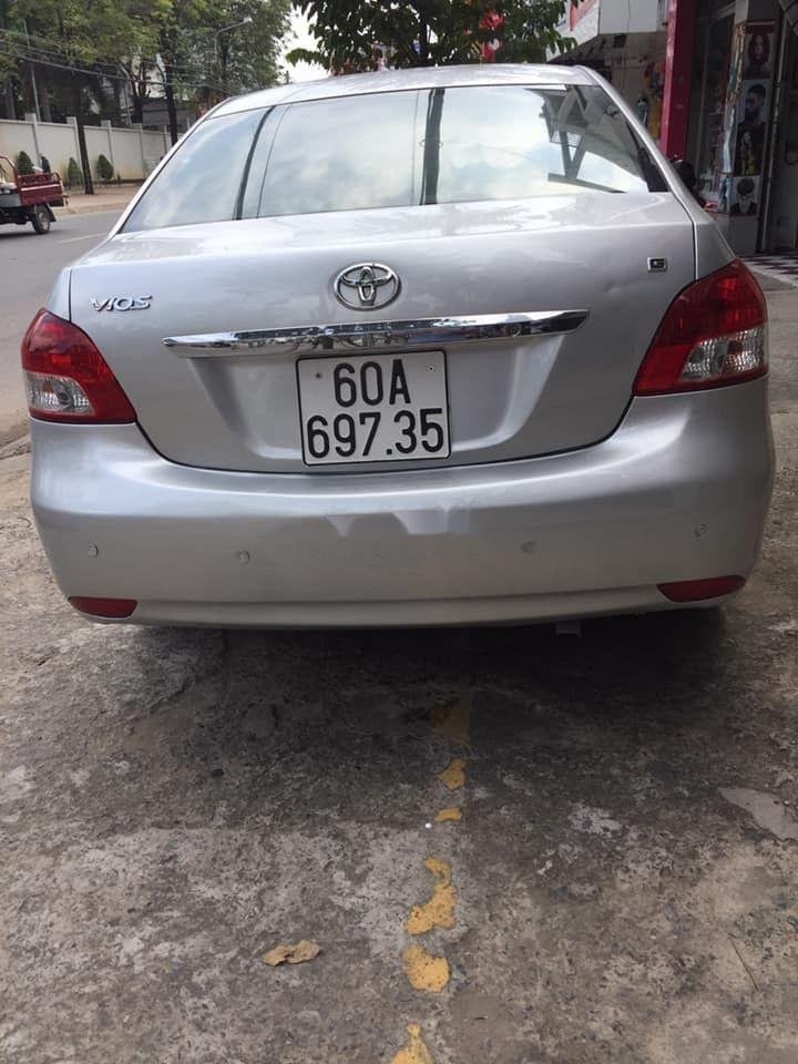 Toyota Vios 2008 - Bán Toyota Vios 2008, màu bạc, giá chỉ 320 triệu