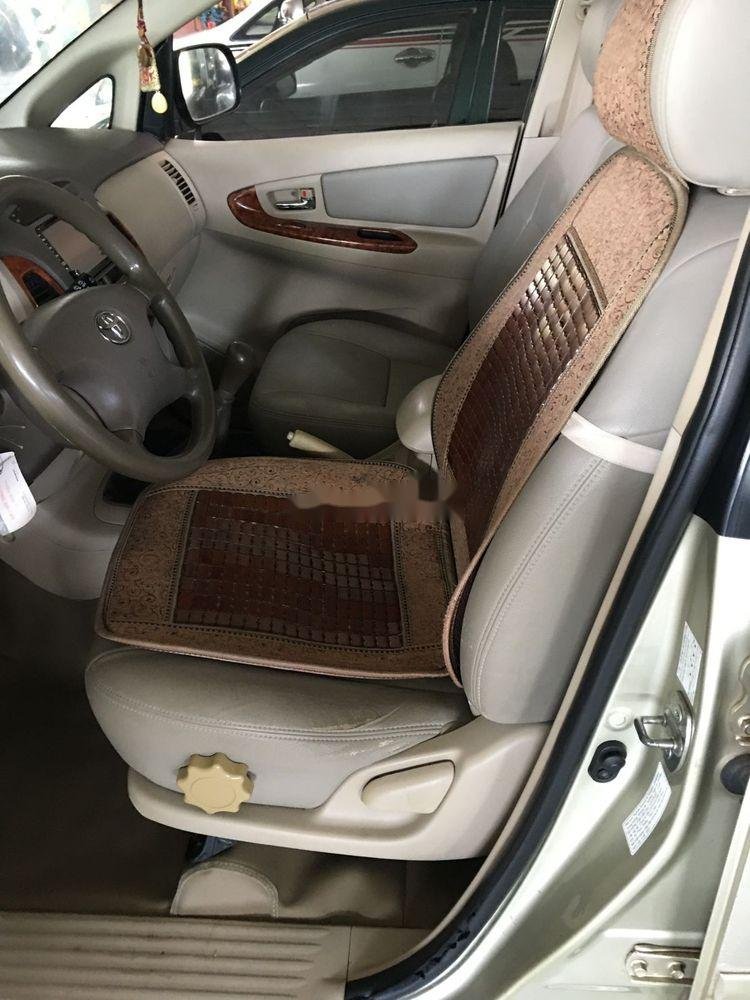 Toyota Innova   2007 - Bán Toyota Innova sản xuất năm 2007, giá cả hợp lý, xe còn mới